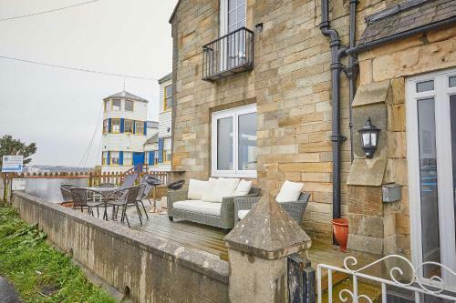 The View Old Coastguard Cottage