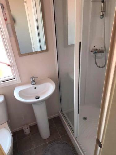 Luxury 3-bed Caravan On The East Coast