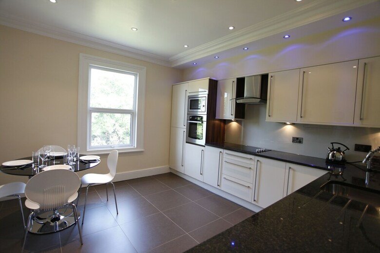 Glenlyn Apartments