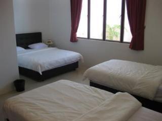 Leo Mutiara Hotel