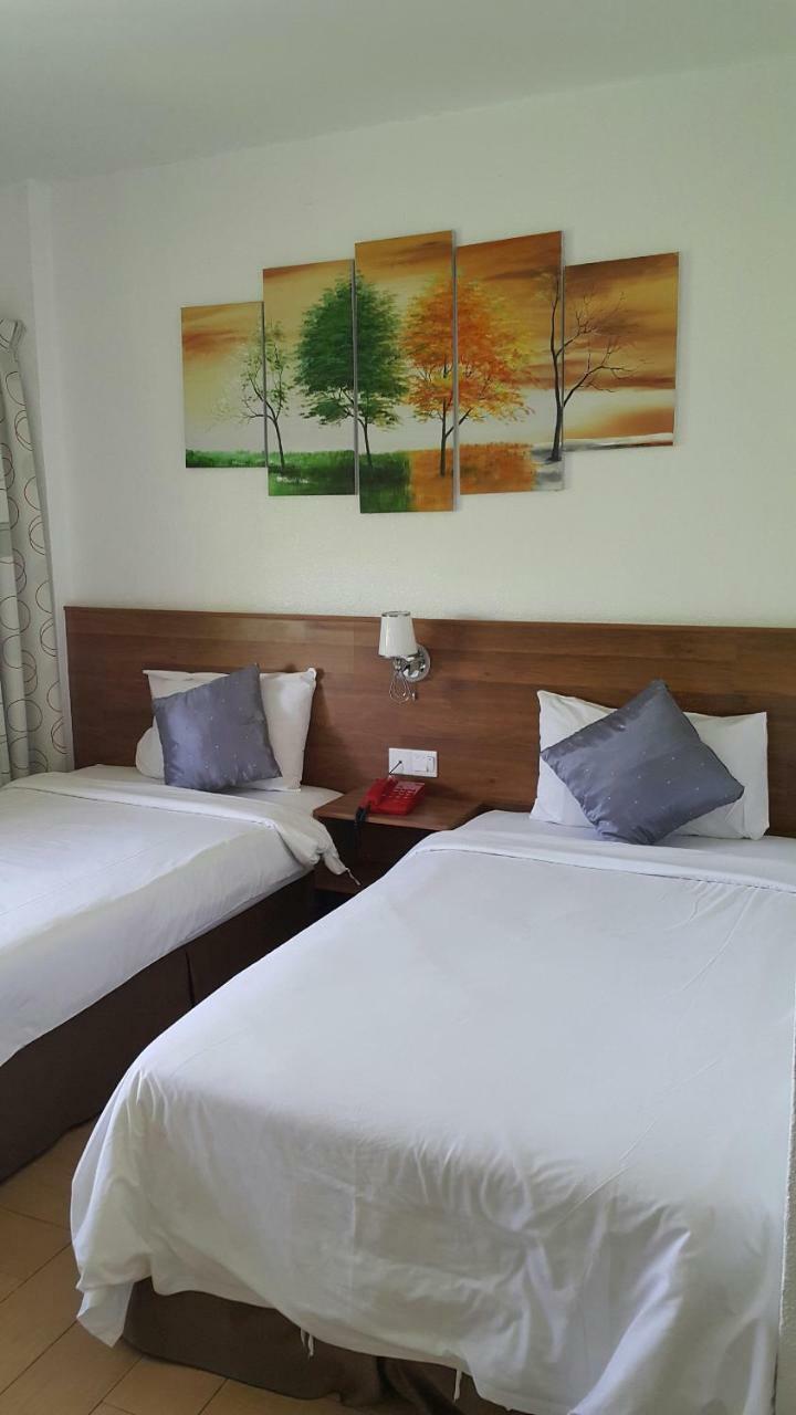 Hotel Dynasty Inn