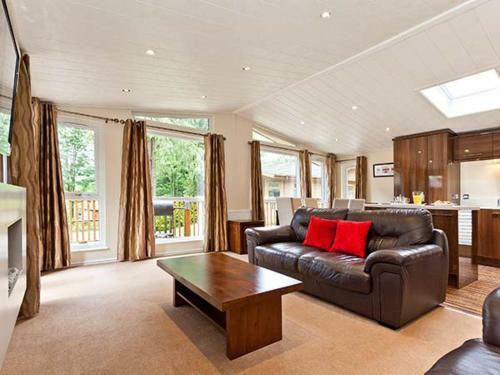 Beech Hill Lodge (beech Hill 9) At Fallbarrow Park