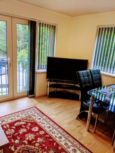 Oaklawn Service Apartments