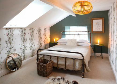 Winforton Villa Sleeps 24
