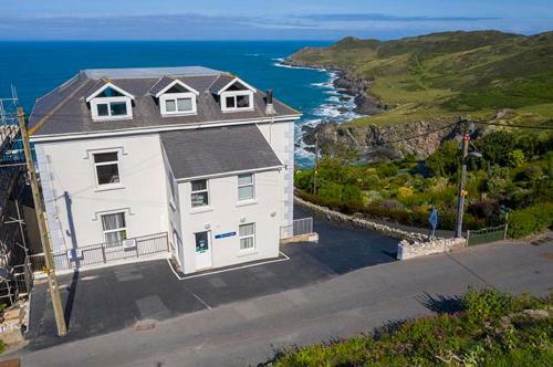Bed & Breakfast Lundy House Hotel