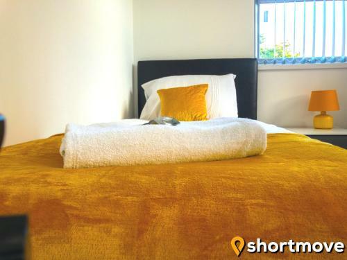 Apartamento Shortmove - Modern Studios, Wifi, Smart Tvs, Parking