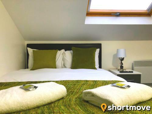 Apartamento Shortmove - Modern Studios, Wifi, Smart Tvs, Parking