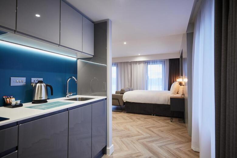 Aparthotel Roomzzz York City