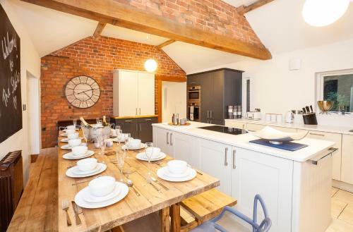 The Stables Luxury Barn