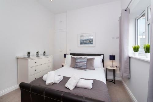 Saxon House Apartments