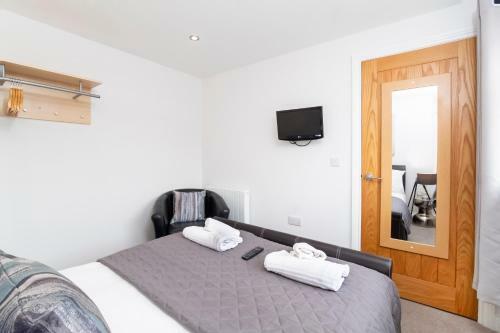 Saxon House Apartments