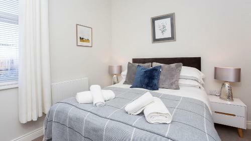 Saxon House Apartments