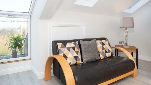 Saxon House Apartments