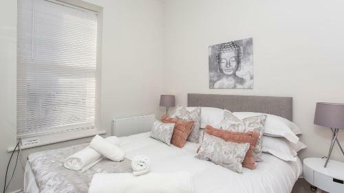 Saxon House Apartments