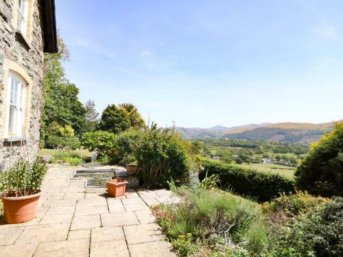Ty'n Y Coed