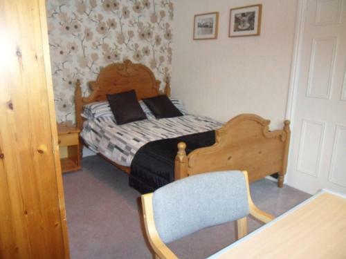 4-bed House In Newport