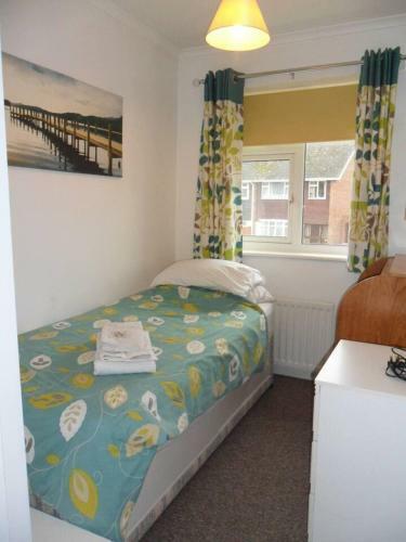 4-bed House In Newport