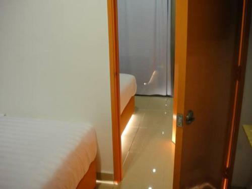 Motel 1 Hotel Kuchai Lama
