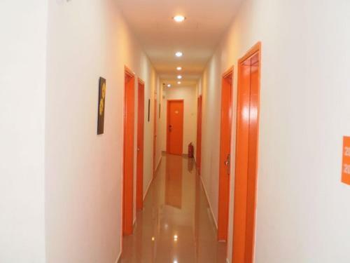 Motel 1 Hotel Kuchai Lama
