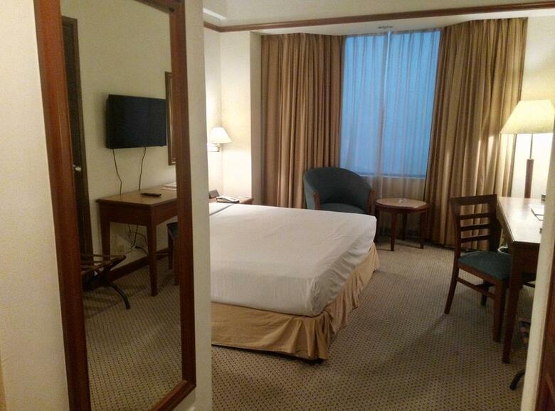 Mandarin Court Hotel