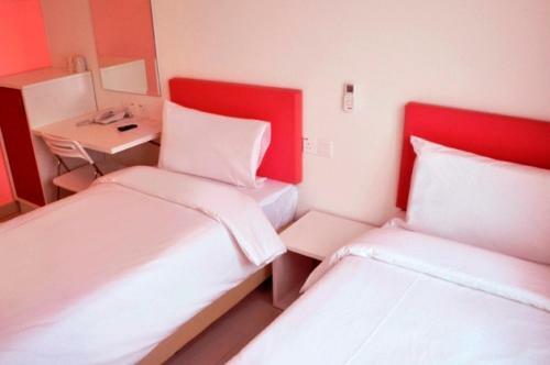 Yy318 Hotel