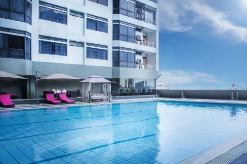 Aparthotel Fahrenheit Suites