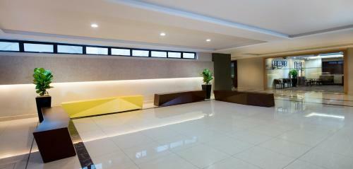 Aparthotel Fahrenheit Suites