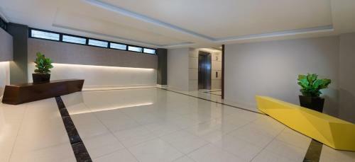 Aparthotel Fahrenheit Suites