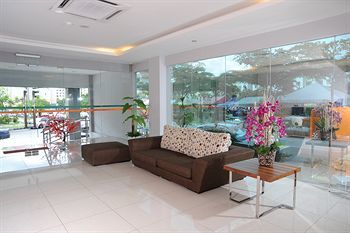 U Pac Hotel