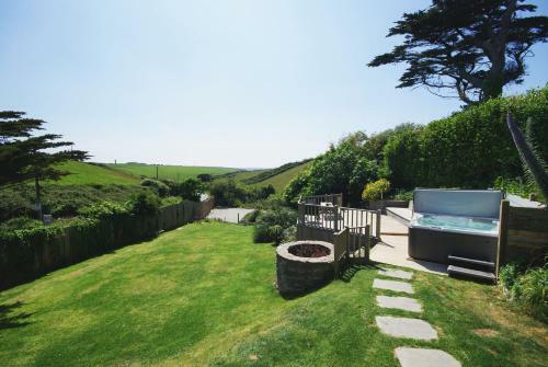 Watersend House