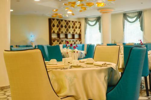 Campus Alba At Hotel Castello Mare
