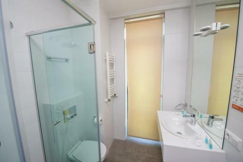 L.m Club Hotel