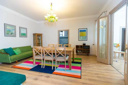 Wehost Apartment Near Fabrika