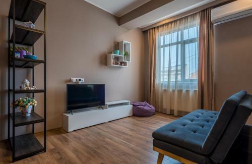 Spacious 76 Qm Apartment Near City Center