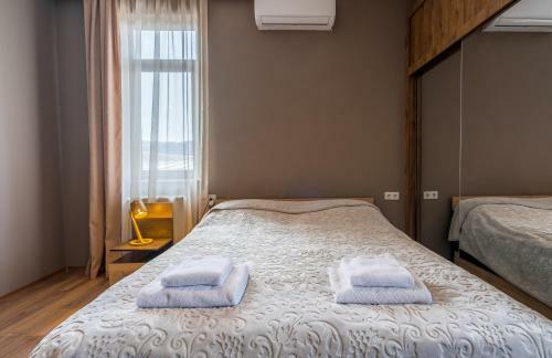 Spacious 76 Qm Apartment Near City Center
