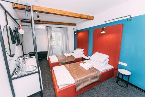 Hostal Atoneli Apartment Hotel