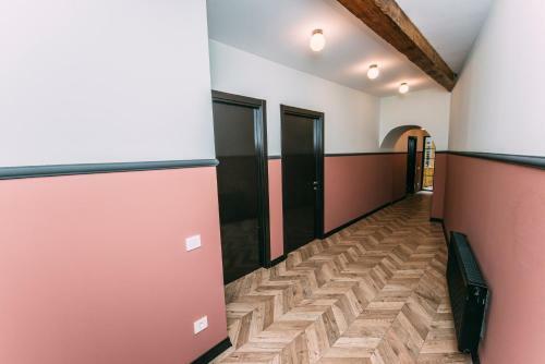Hostal Atoneli Apartment Hotel