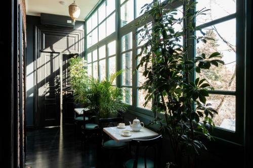 Unfound Door - Design Hotel