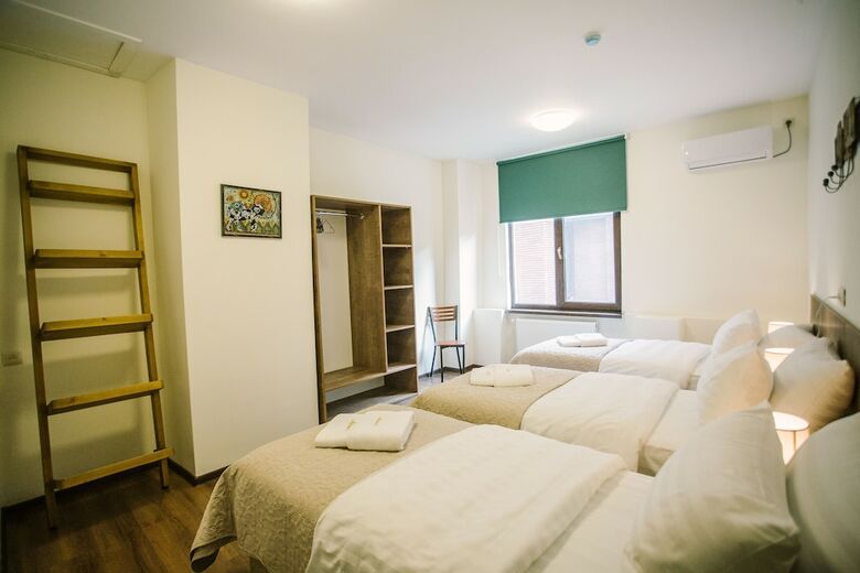 Hotel Mariam R