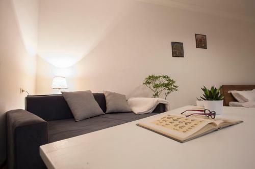 Proper Apartments Studio With Yard Near Freedom Square