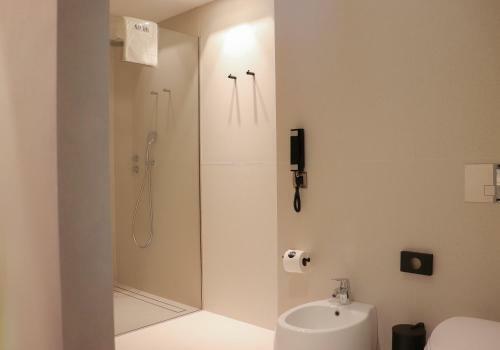 Hotel Monograph Freedom Square