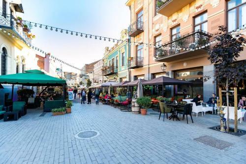 Wehost Apartment Near Fabrika