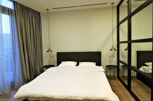 Luxury Apartment In King David Residence