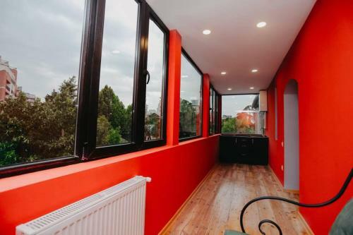 Colorful Apartment In The Historic City