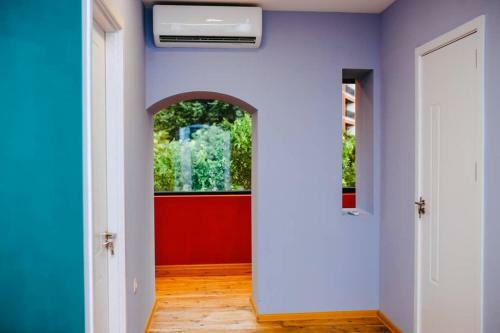 Colorful Apartment In The Historic City