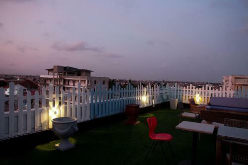 Euro Homes Hotel