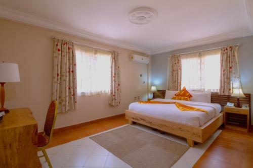 Central Hotel Ridge