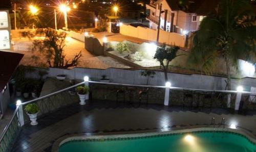 Hostal Room In Apartment - Hill View Hotel-mccathy Hills