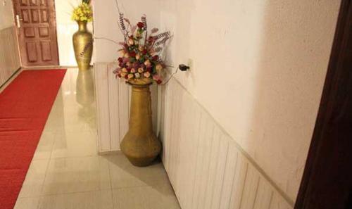 Hostal Room In Apartment - Hill View Hotel-mccathy Hills