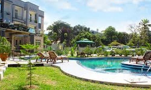 Hostal Room In Apartment - Hill View Hotel-mccathy Hills
